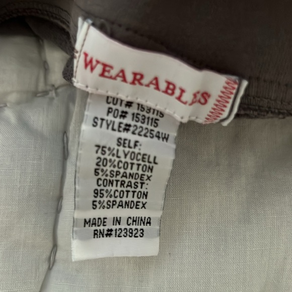 Size Medium gray pants by Wearables - Picture 6 of 6